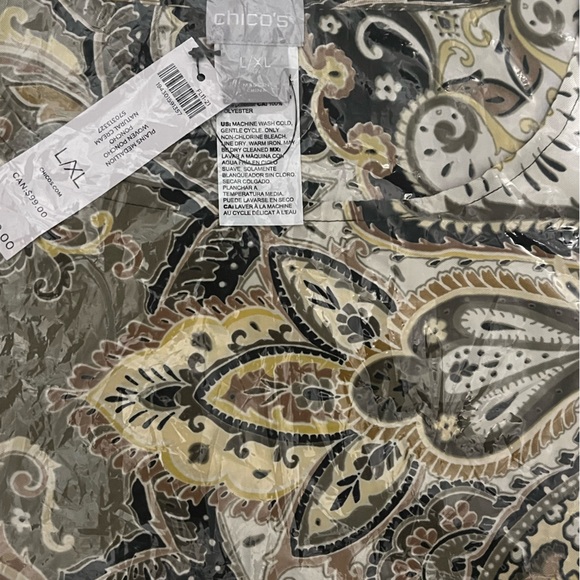 Chicos poncho. New with tags. Large/XLarge. Olive green, gold and black pattern - Picture 2 of 3